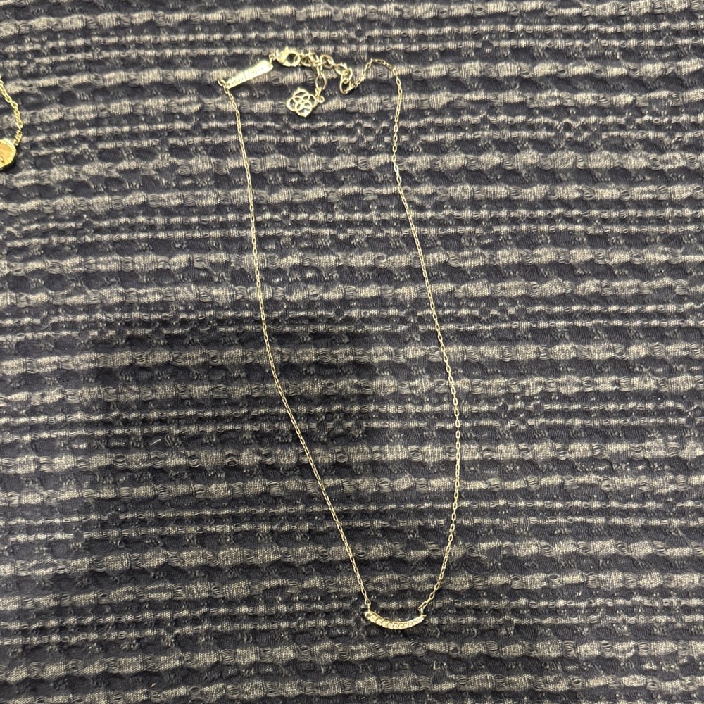 Elegant silver Kendra Scott Necklace